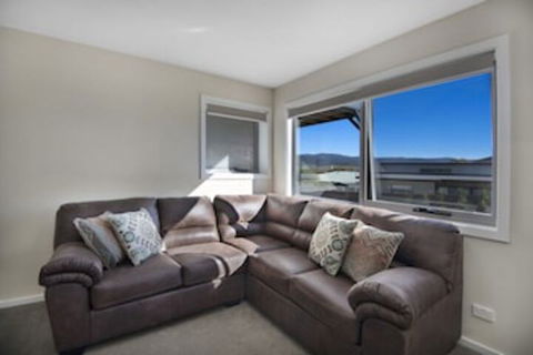 T-Bar On Twynam - Accommodation Noosa 0