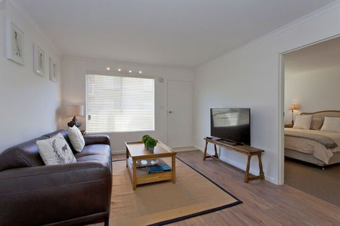 Boutique Apartment Central & Sophisticated - Accommodation Noosa 3