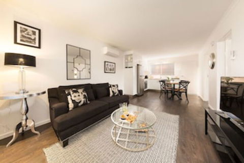 The Manhattan Central & Sophisticated - Accommodation Noosa 0