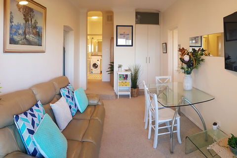 Coachhouse On The Beach - Accommodation Noosa 1