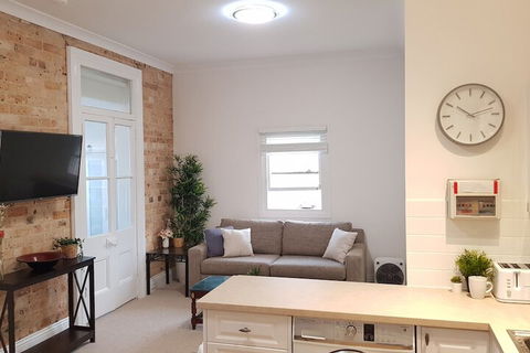 Coachhouse On The Beach - Accommodation Noosa 5