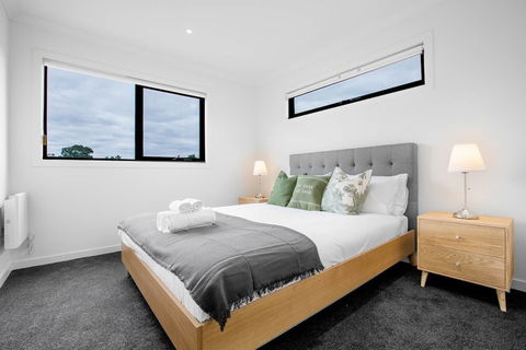92 Brand New Doncaster Local House - Accommodation Noosa 6