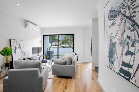 92 Brand New Doncaster Local House - Accommodation Noosa 5