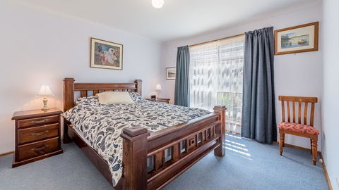 THE Lighthouse Surf Side - Accommodation Noosa 3