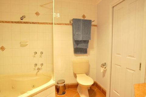 THE Sails 8 Linen Included Central Location - Accommodation Noosa 6