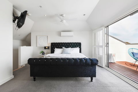 The Jetty Beach Apartment By Ready Set Host - Accommodation Noosa 5
