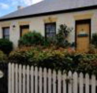 Sargeants  Armoury Cottages 1823 - Accommodation Noosa