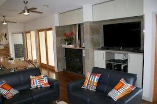 Maleny Grove - Accommodation Noosa 3