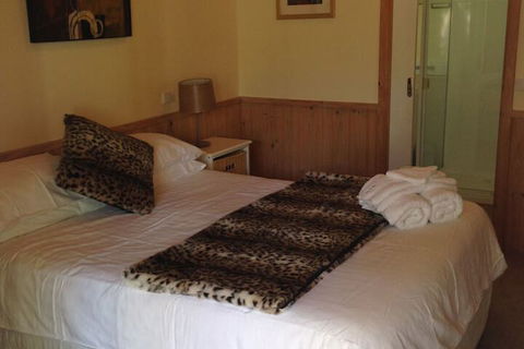 Yarraglen BnB - Accommodation Noosa 5