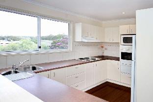 Redman Place 2 / 9 - Accommodation Noosa 2