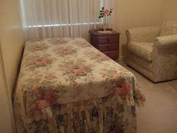 83 On Swan B & B - Accommodation Noosa 2