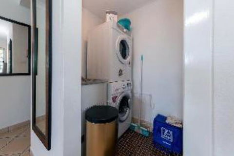 Sunset Towers Unit 3 / 25 Donald Street - Accommodation Noosa 4