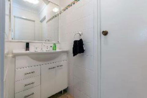 Sunset Towers Unit 3 / 25 Donald Street - Accommodation Noosa 3