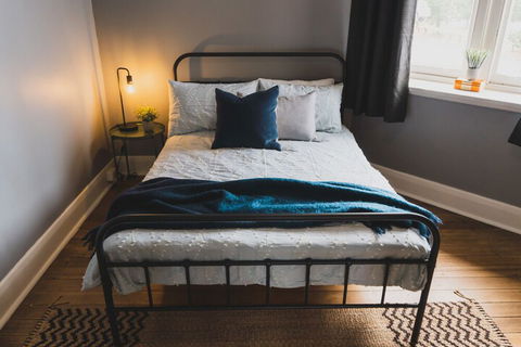 Royal Derby Hotel - Accommodation Noosa 5