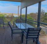 Longbeach House - Accommodation Noosa