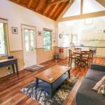 Alpine Arnica Cottage 1 - Accommodation Noosa 0