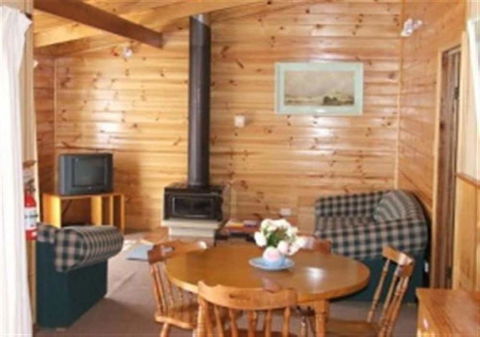 Boat Harbour Garden Cottages - Accommodation Noosa 6