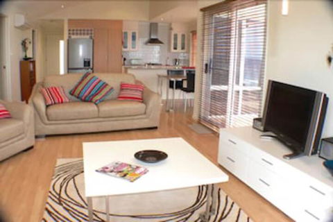 Paradise House - Accommodation Noosa 6