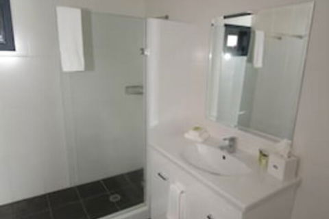 Habitat Chalet - Accommodation Noosa 7