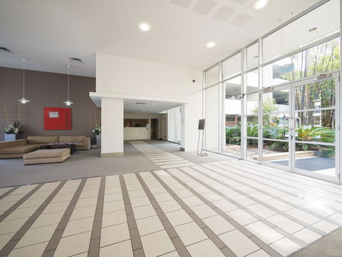 Oaks Brisbane Mews Suites - Accommodation Noosa 4