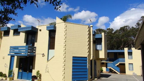 Pathfinder Motel - Accommodation Noosa 0