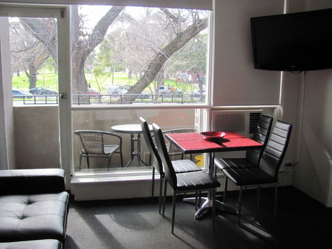 Apartments On Flemington - Accommodation Noosa 3