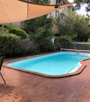 Canberra Short Term And Holiday Accommodation - Accommodation Noosa 3