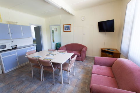 Modra's Apartments - Accommodation Noosa 6
