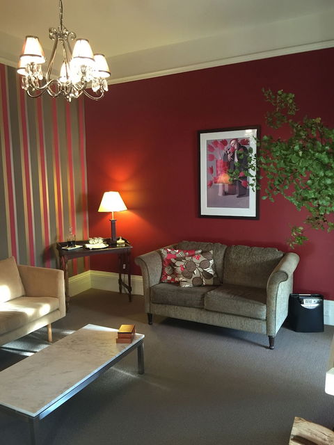 Clydesdale Manor - Accommodation Noosa 3