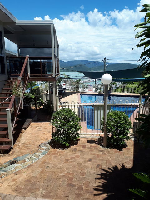Airlie Apartments - Accommodation Noosa 2