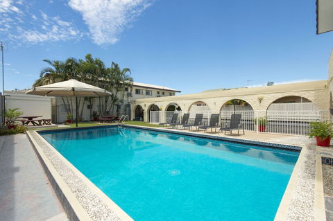 Coral Sands Motel - Accommodation Noosa 2