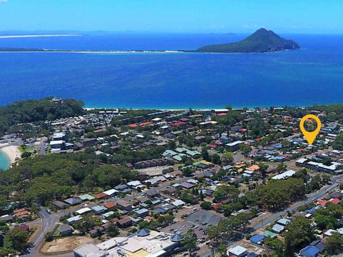 Little Beach Beauty 38A Achilles Street - Accommodation Noosa 2