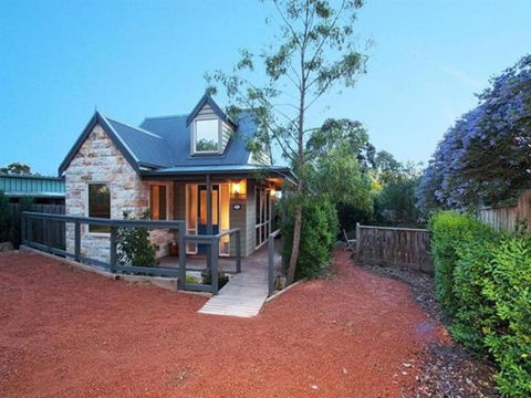 Two Truffles Cottages - Accommodation Noosa 6