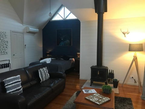 Two Truffles Cottages - Accommodation Noosa 3