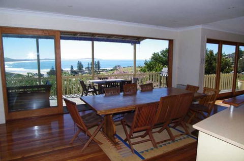 Beau Soleil 28 East Street - Accommodation Noosa 6