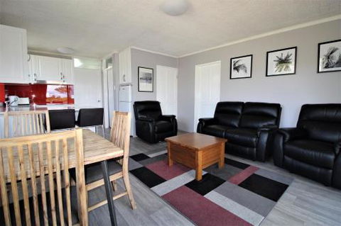 Beachfront 3 25 Willow Street - Accommodation Noosa 3