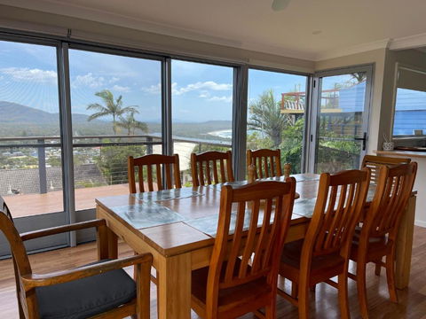 Charm Cottage 58 Skyline Crescent - Accommodation Noosa 5
