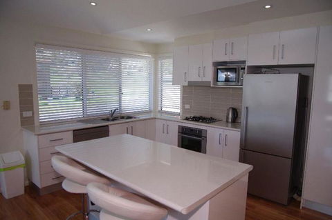 Beach Club 1 5 Gowing Street - Accommodation Noosa 3