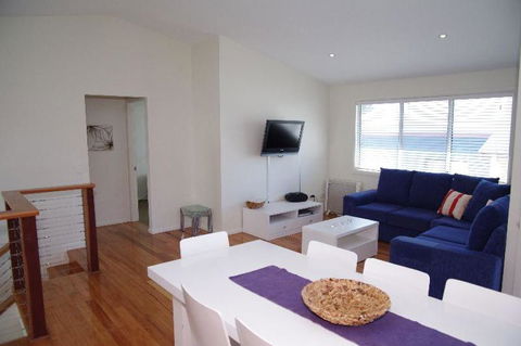 Beach Club 1 5 Gowing Street - Accommodation Noosa 2