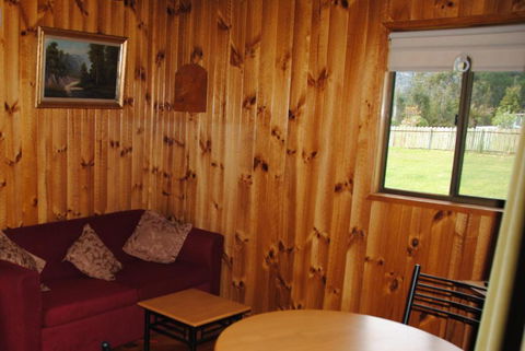 The Wombat Cottage - Accommodation Noosa 2