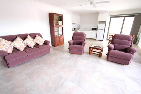 Wentworth Wharf B & B - Accommodation Noosa 4