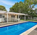 Poolside Noosa Oasis Pet Friendly - Accommodation Noosa
