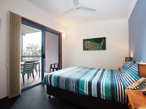 Baggies On Dutchies 9 Burbong Street Large House With Aircon Boat Parking & Waterviews - Accommodation Noosa 3