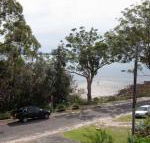 Baggies on Dutchies 9 Burbong Street large house with aircon boat parking  waterviews - Accommodation Noosa