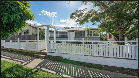Donnelly House - Accommodation Noosa 1