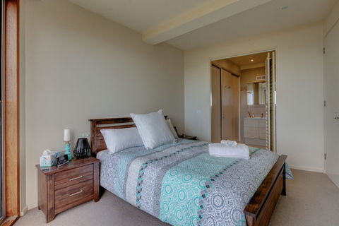 Malahide - Accommodation Noosa 4