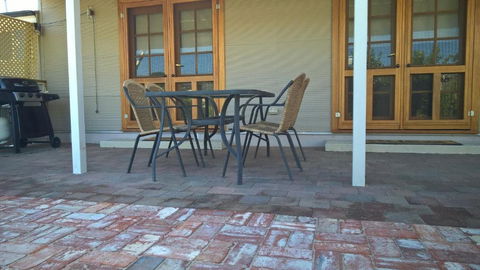 Book Keepers Cottage - Accommodation Noosa 3
