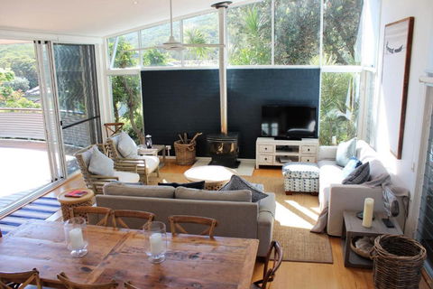 5 On COAST - Accommodation Noosa 5
