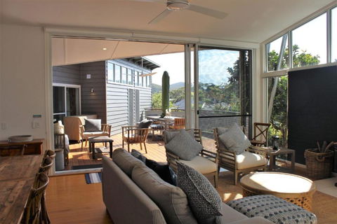5 On COAST - Accommodation Noosa 1