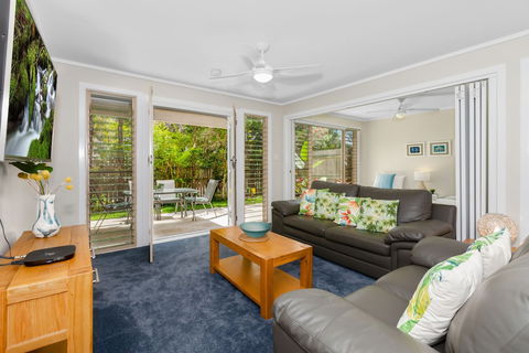 Hastings Cove Apartment - Accommodation Noosa 4